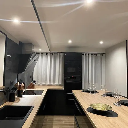 בית נופש Pyrenair Locations Maison 8 Personnes Proche Des Telecabines Bagnères-de-Luchon
