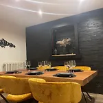 Pyrenair Location Maison 8 Personnes Proche Des Télécabines Hébergement de vacances Bagnères-de-Luchon