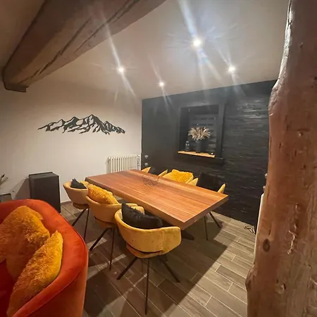 Holiday home Pyrenair Location Maison 8 Personnes Proche Des Telecabines Bagneres-de-Luchon