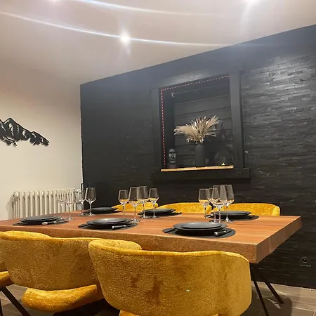 Pyrenair Locations Maison 8 Personnes Proche Des Telecabines בית נופש Bagnères-de-Luchon