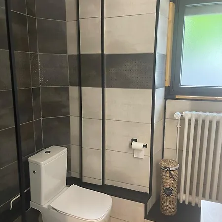 Pyrenair Location Maison 8 Personnes Proche Des Telecabines * Bagneres-de-Luchon